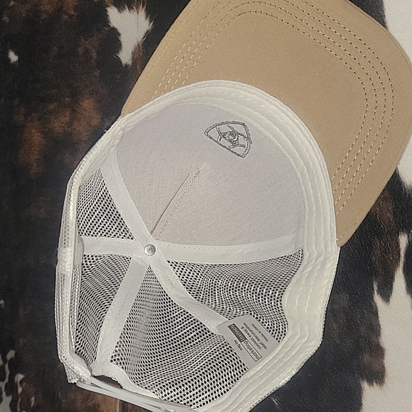 NWOT Ariat Hat - Picture 3 of 3